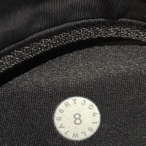 Lululemon Women’s Speed Up 2.5 Shorts Frosted Rose Black Run Gym Yoga Size 8 - Picture 15 of 15